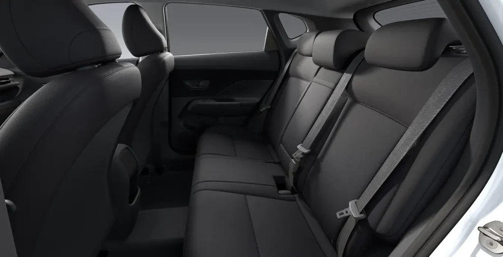 Hyundai-Kona-HEV-Maxx-138CV-interior-trasera