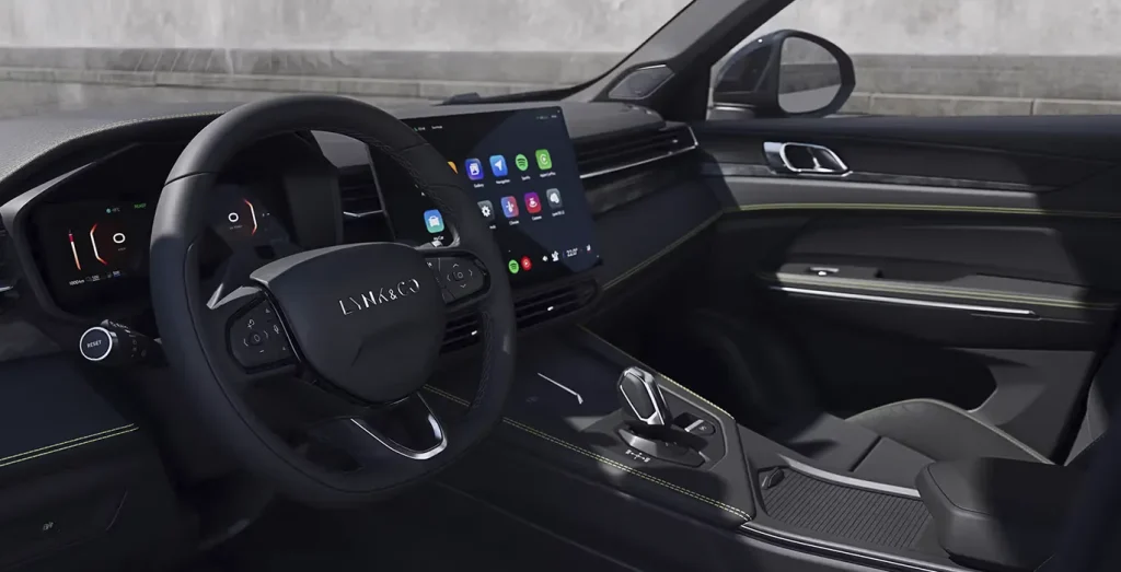 Lynk-Co-01-Core-interior-delantera