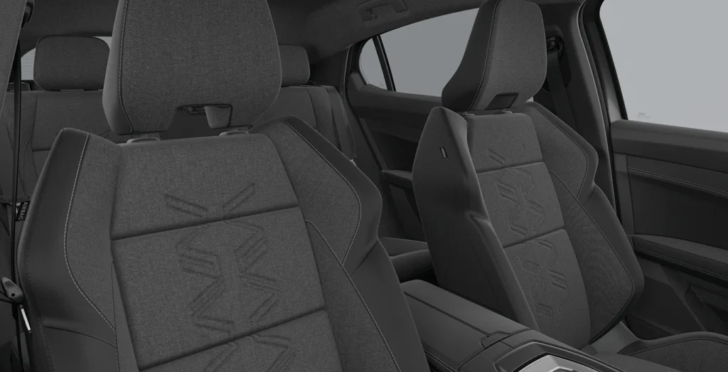 RENAULT-RAFALE-TECHNO-E-TECH-FULL-HYBRID-interior-trasera