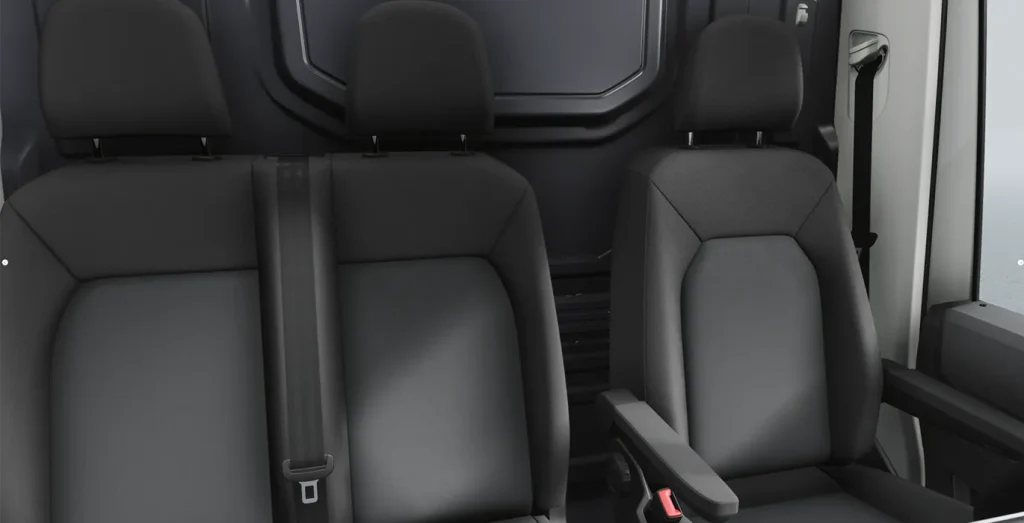 VOLKSWAGEN-Crafter-35-Fresh-Van-BM-L3-2.0-TDI-FWD-103kW-140CV-ISOTERMO-interior-delantera-III